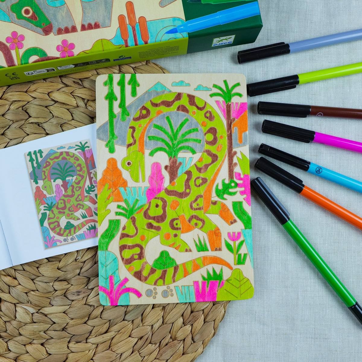 יצירה - צביעה על עץ  דינוזאורים