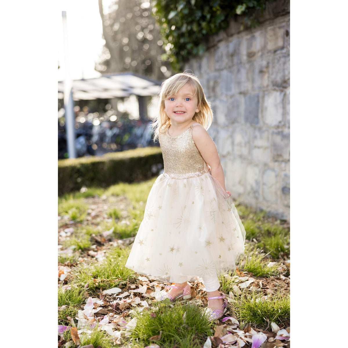 תחפושת 5-6- שמלת מסיבה מהודרת זהובה