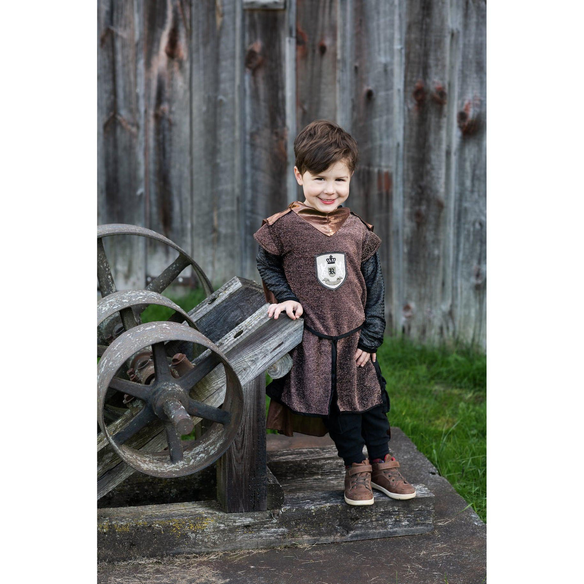 תחפושת 5-6 -  טוניקה עם גלימה אביר ברונזה