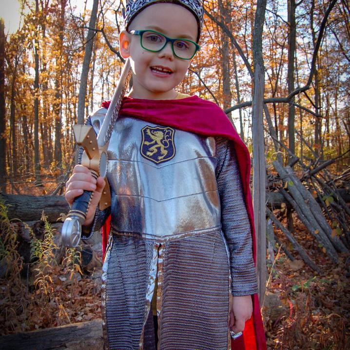 תחפושת 7/8 - אביר כסוף ( טוניקה וגלימה)