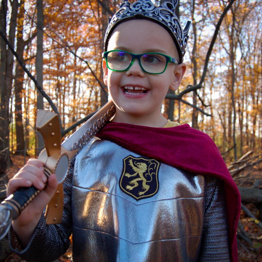 תחפושת 7/8 - אביר כסוף ( טוניקה וגלימה)