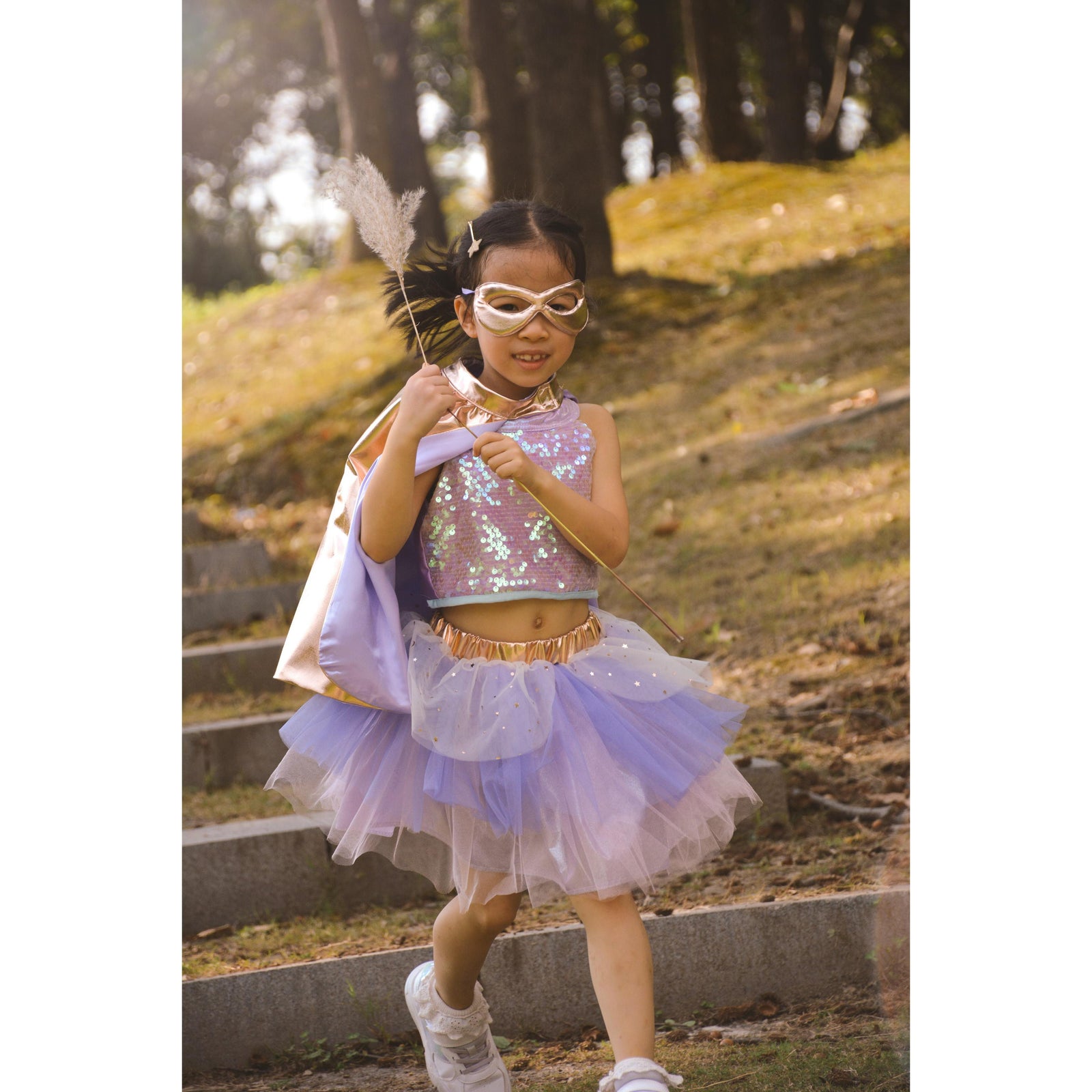 תחפושת 4-6 -  סופר דופר זהוב/לילך + מסיכה