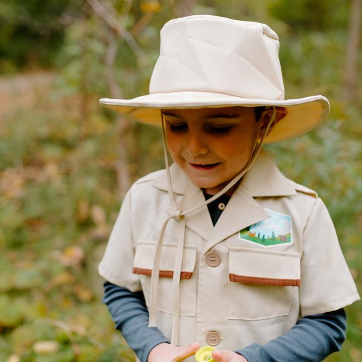 תחפושת 5/6 - היערן  ( חולצה, כובע, משקפת , כוס ותופסן)