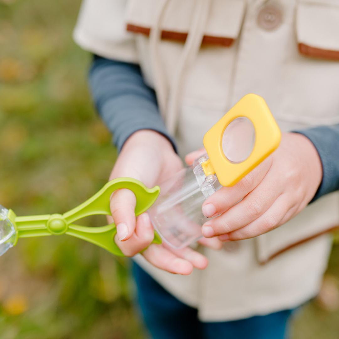 תחפושת 5/6 - היערן  ( חולצה, כובע, משקפת , כוס ותופסן)