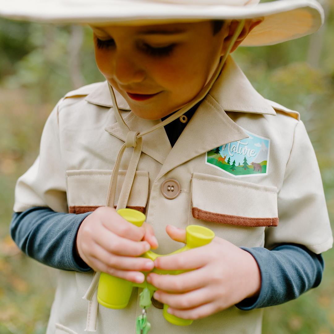 תחפושת 5/6 - היערן  ( חולצה, כובע, משקפת , כוס ותופסן)
