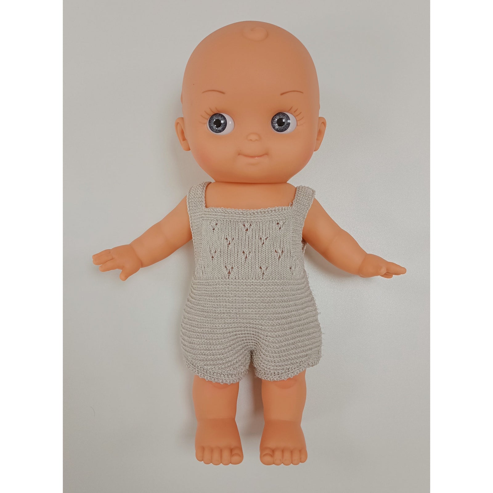 בובה - פאנצ'ה   פיג'מה  אפורה עיניים אפורות