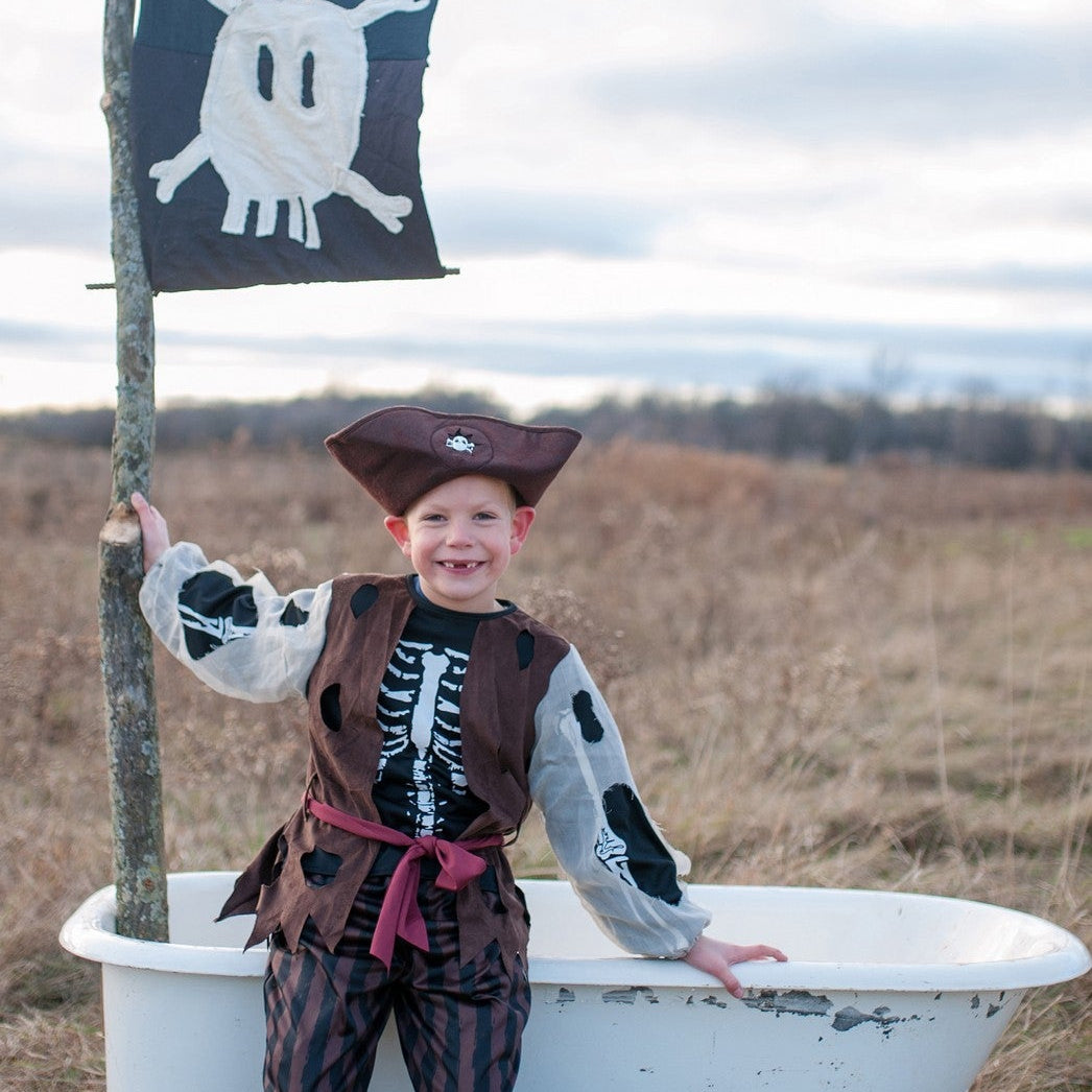 תחפושת 5/6 - פיראט (מכנסיים,חולצה, אפודה וכובע)