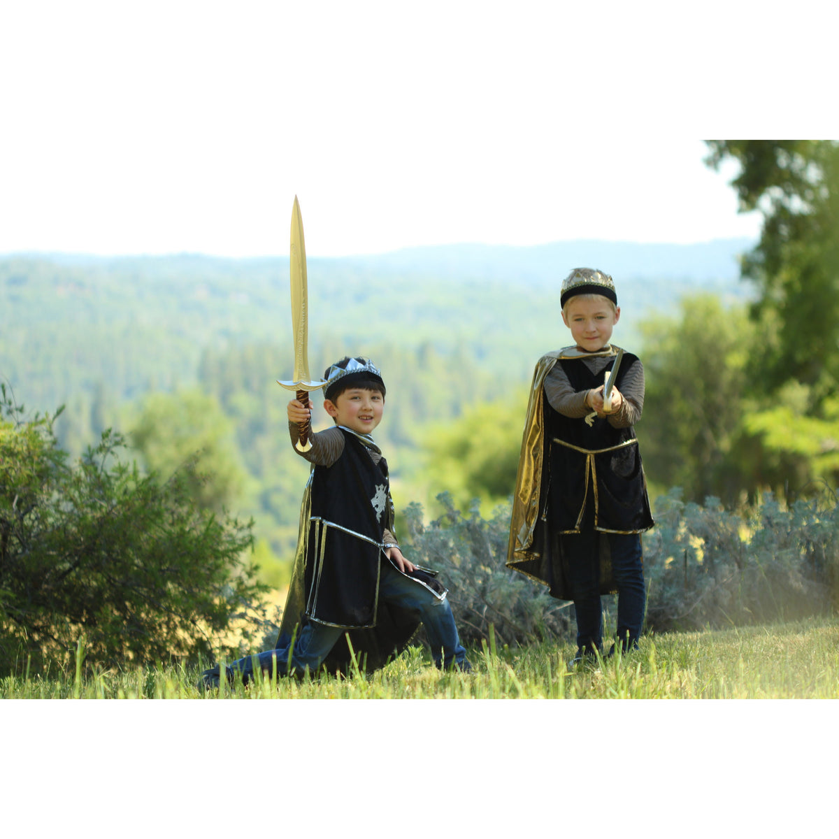 תחפושת 9/10- טוניקת אבירים מוכספת