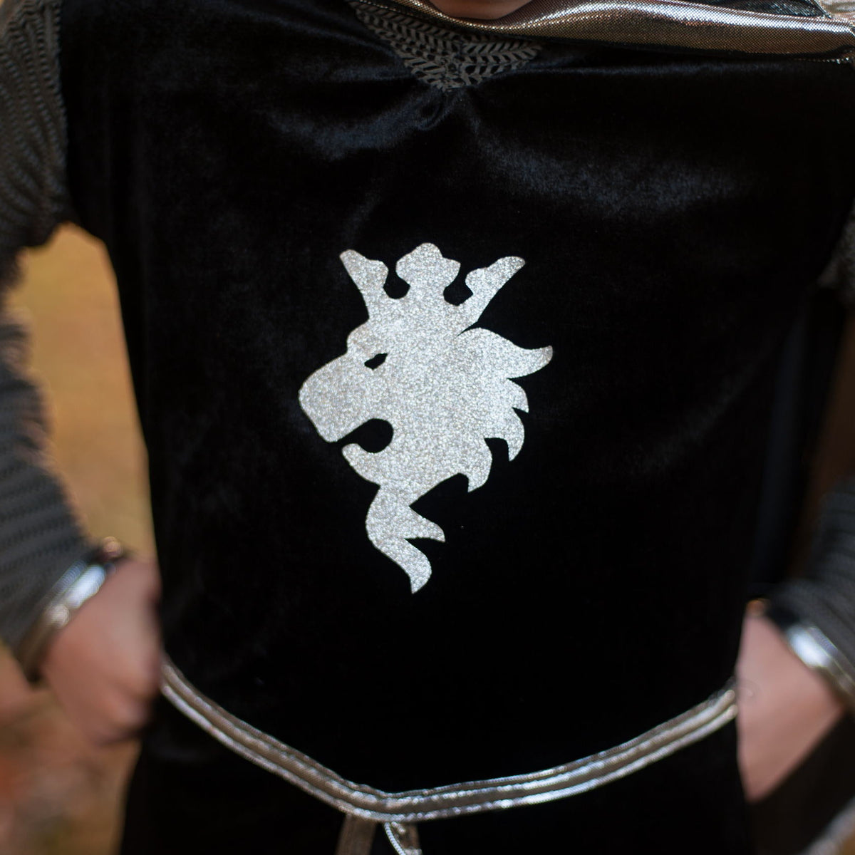 תחפושת 9/10- טוניקת אבירים מוכספת