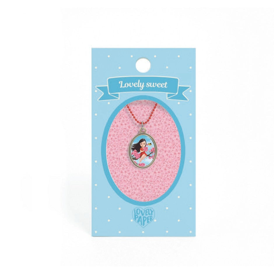 שרשרת מדליון - אביב