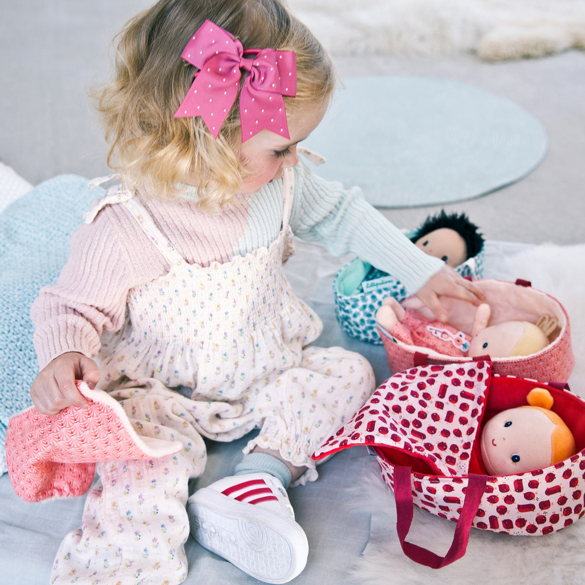 בובה 22 סמ - אגתה