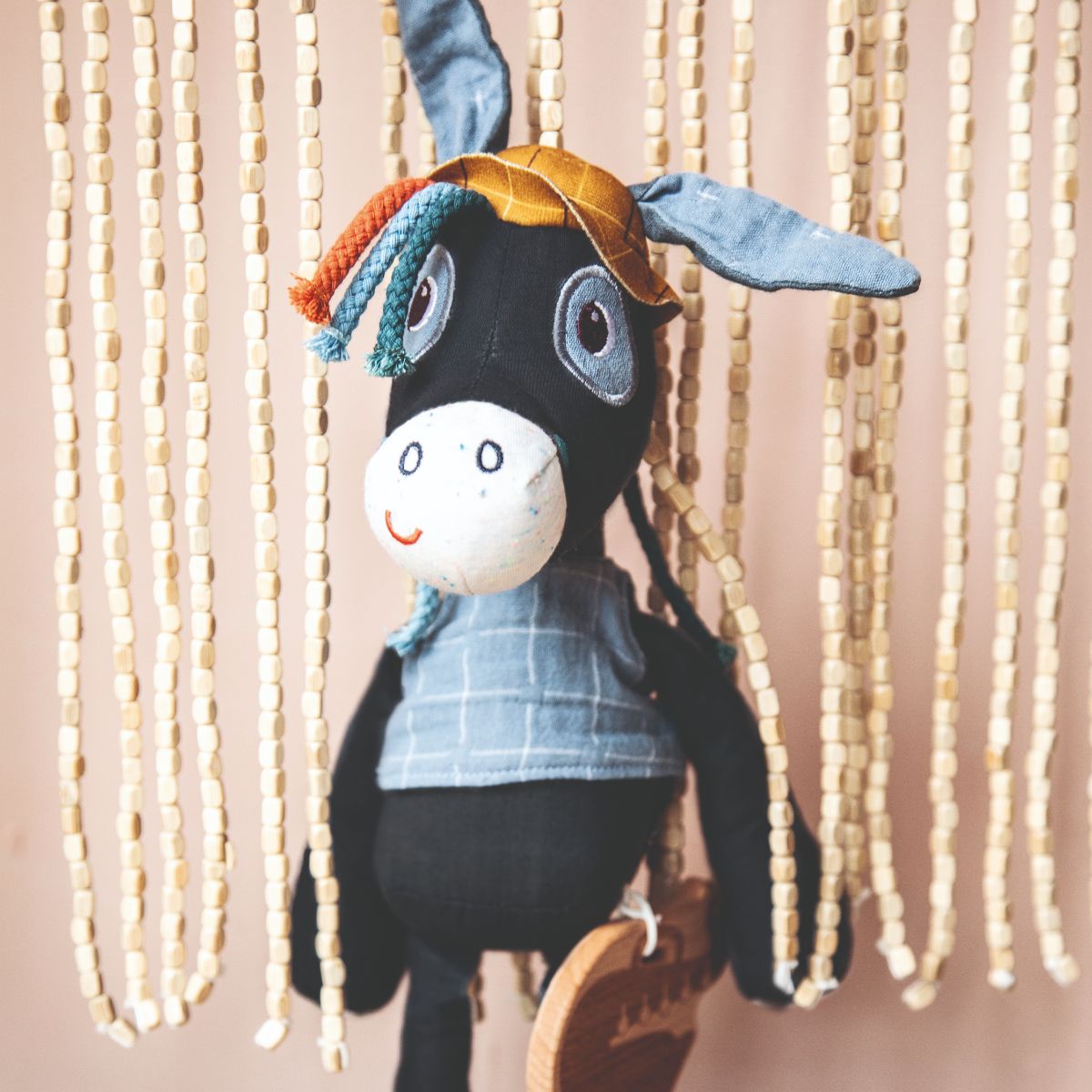 בובה מנגנת - איגניס חמוריקו