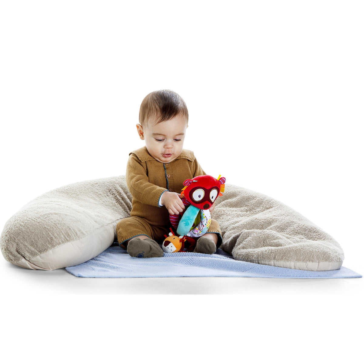 רעשן עם אחיזה - ג&#39;ורג&#39; הלאמור